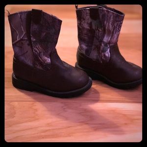 Toddler camo Boots